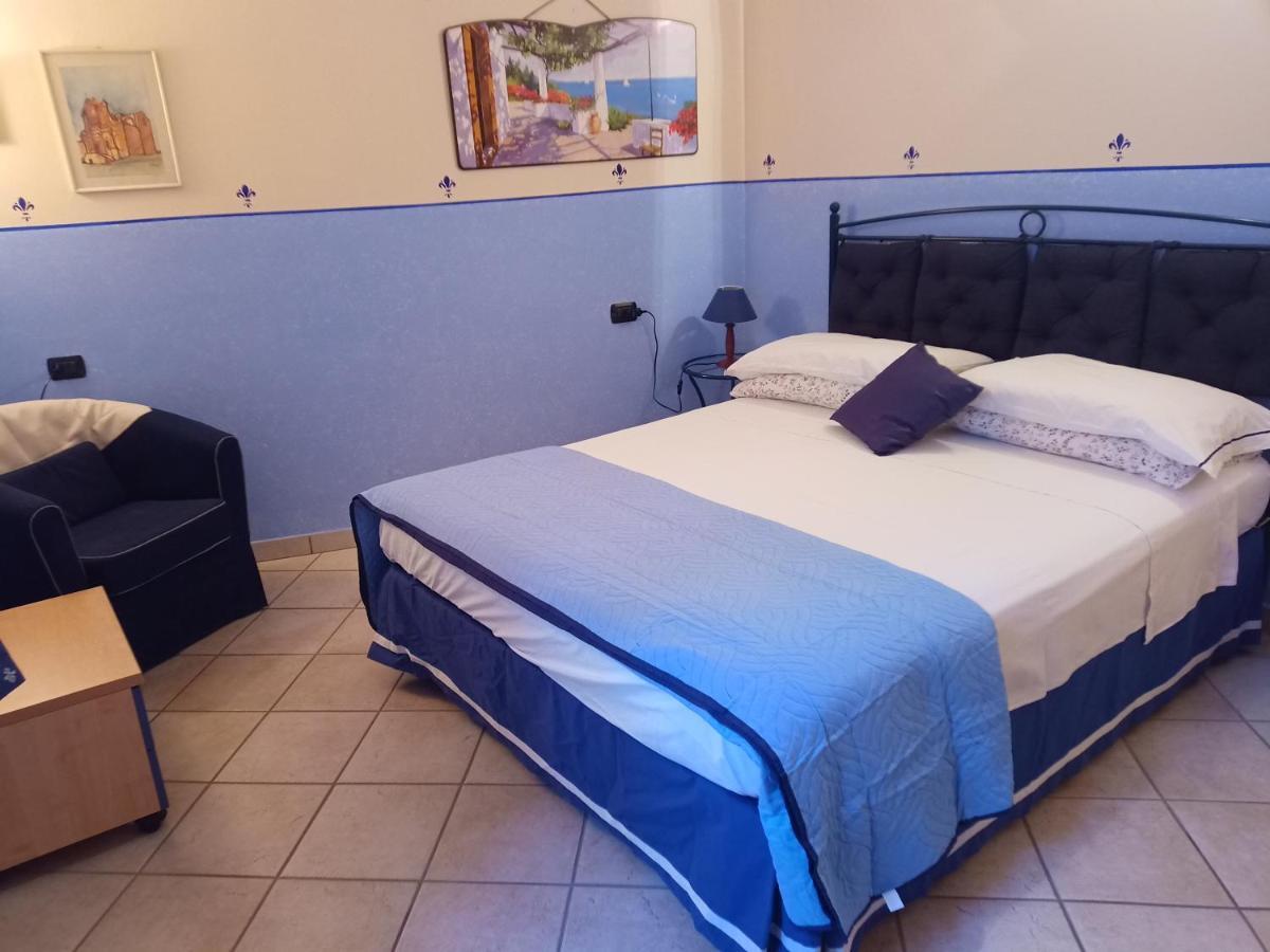 B&B Renzano Bedrooms ซาโล ภายนอก รูปภาพ