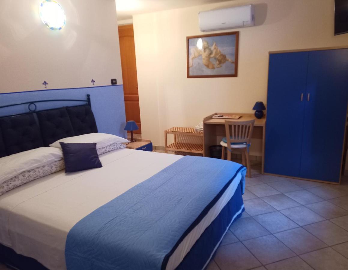 B&B Renzano Bedrooms ซาโล ภายนอก รูปภาพ
