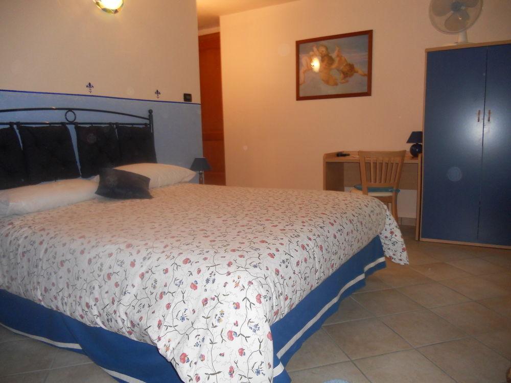B&B Renzano Bedrooms ซาโล ภายนอก รูปภาพ