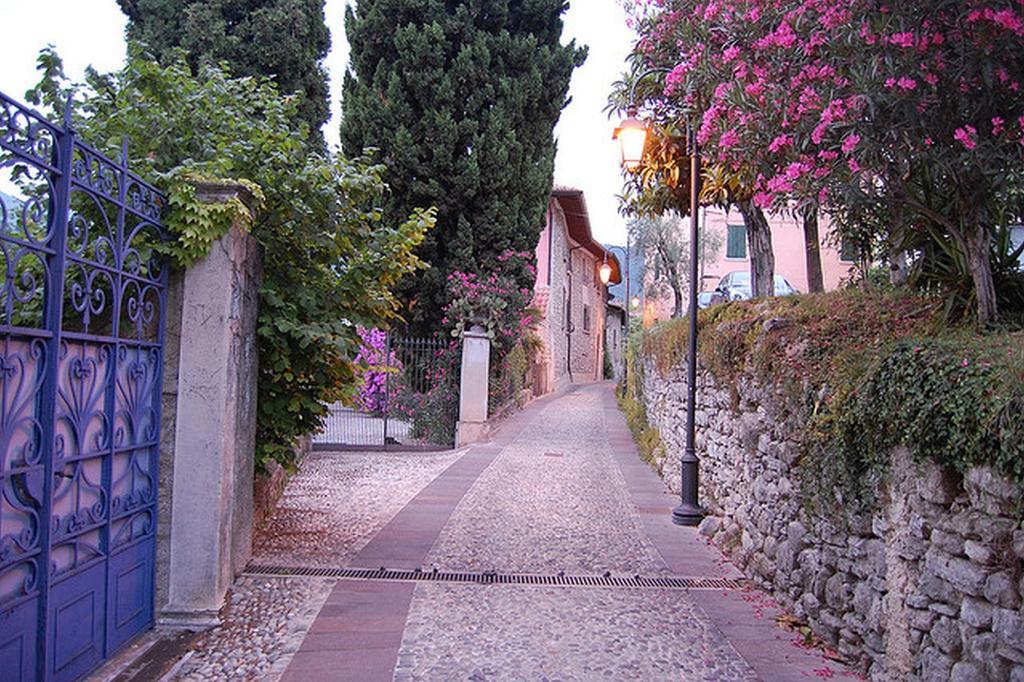 B&B Renzano Bedrooms ซาโล ภายนอก รูปภาพ